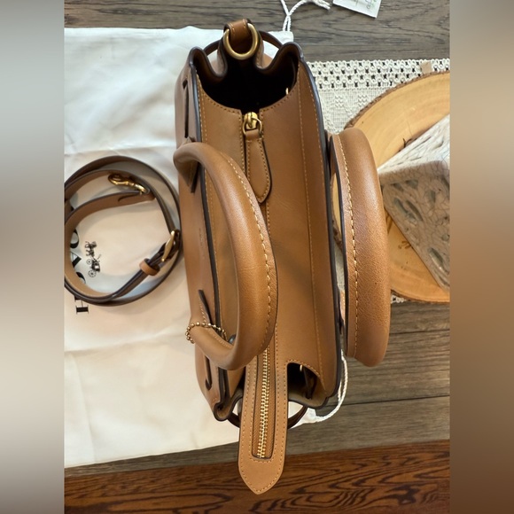 Coach Soft Empire Carryall 28 - Honey Brown - Picture 4 of 12